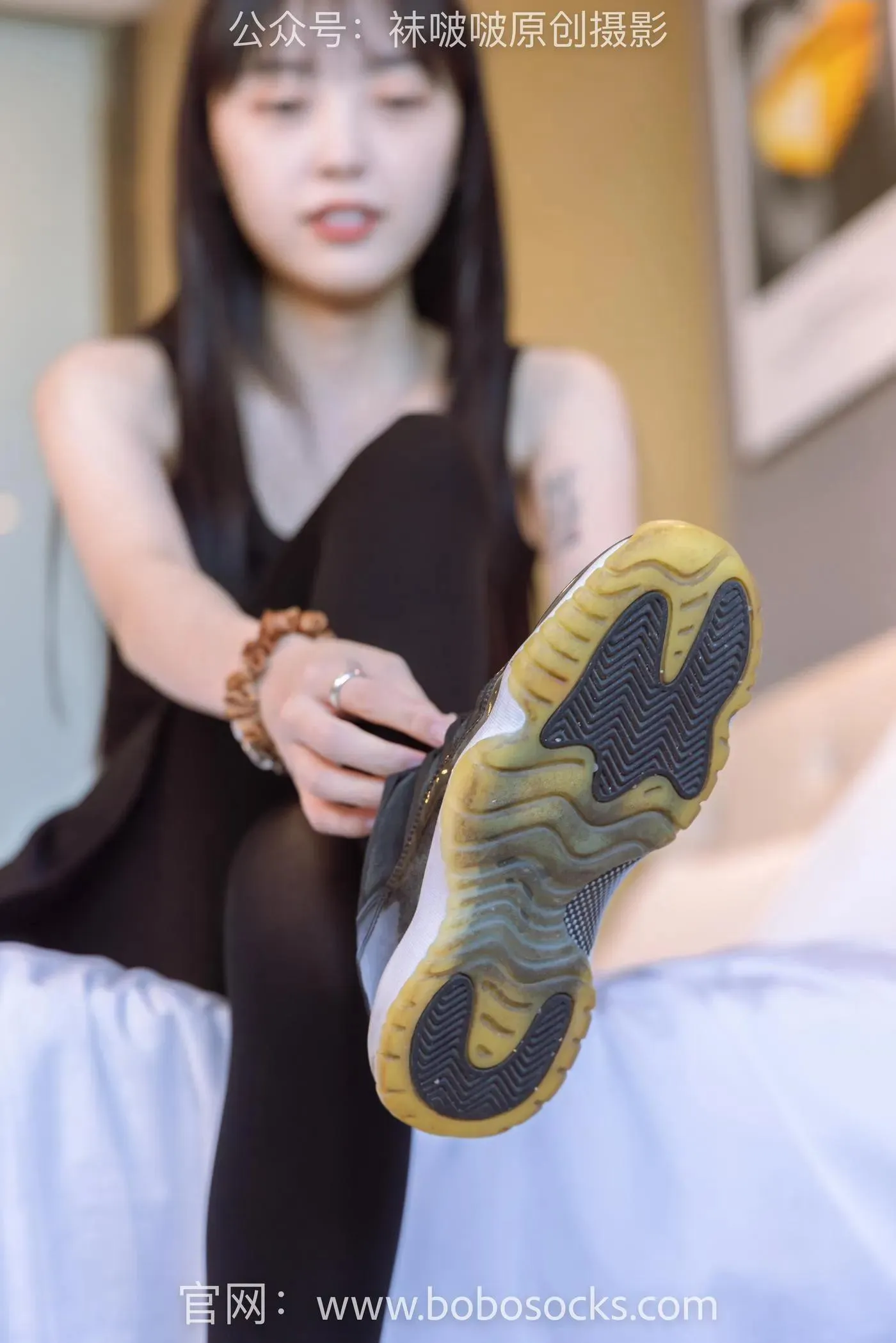 [BoBoSocks袜啵啵]NO.130 稚予-两双穿脏篮球鞋、厚黑丝 [145P]插图8